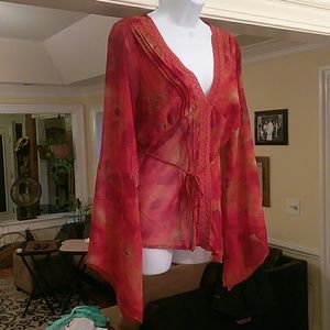 Coupe ladies wide arm sheer summer top